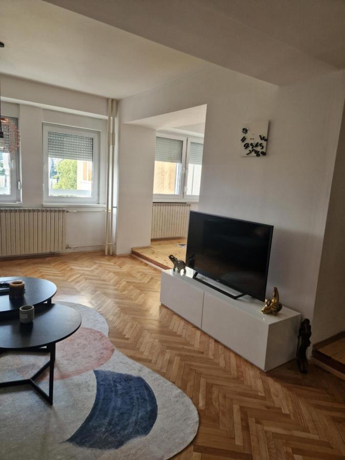 Comfy Center Apartment Skopje Exterior photo